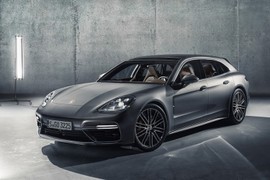 "Soi" xe siêu sang tiện dụng Porsche Panamera Sport Turismo