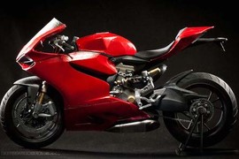 Siêu môtô Ducati 1199 Panigale giá 30 triệu đồng?