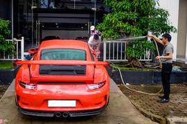 Cường Đô La "spa" siêu xe Porsche 911 giá 13,8 tỷ