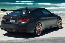 BMW M4 GTS “mượn cánh” ông hoàng tốc độ Bugatti Veyron