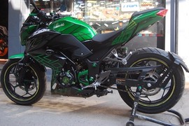 Dân chơi Hà Thành “độ khủng” môtô Kawasaki Z300