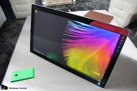  Ngắm máy tính AIO Lenovo YOGA Home 900 chạy Windows 10