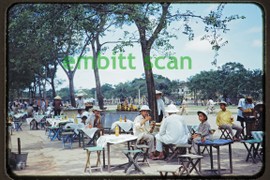 Loạt ảnh màu cực đẹp về Việt Nam năm 1954