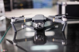 Đập hộp camera bay DJI Mavic đầu tiên tại Việt Nam