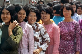 Ảnh đặc biệt về Huế và Sài Gòn năm 1972 của Bruno barbey 