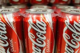 Vì sao quảng cáo Coca-Cola bị Bộ Văn hoá tuýt còi?