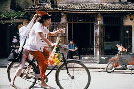 Hà Nội năm 1989 cực “chất” qua ảnh của phóng viên Pháp  