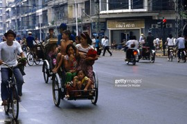 Cuộc sống ở Phnom Penh năm 1989 qua ảnh của Francoise de Mulder