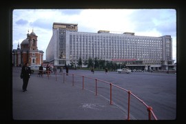 Soi khách sạn lớn nhất thế giới, “view” điện Kremlin ở Moscow năm 1969