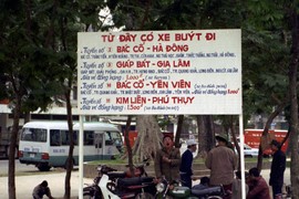 Hình cực độc về xe buýt ở Hà Nội năm 1996 (2)