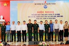 Phổ biến kiến thức quốc phòng, an ninh cho người dân huyện Buôn Đôn