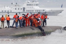 Chìm tàu sông Dương Tử: 18 người chết, hơn 400 mất tích