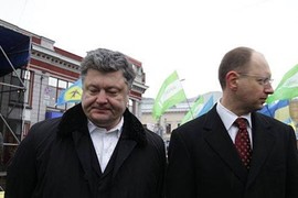 Tổng thống Ukraine quyết định cách chức Thủ tướng Yatsenyuk