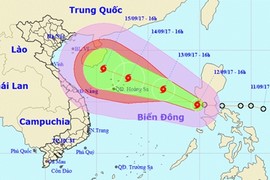 Bão số 10 xuất hiện trên Biển Đông và ngày càng mạnh thêm