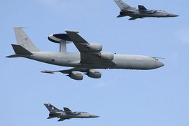 NATO dùng máy bay AWACS để giám sát bầu trời Ukraine