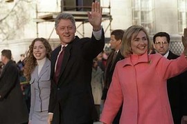 ​ 5 vụ bê bối đeo bám ứng viên Hillary Clinton