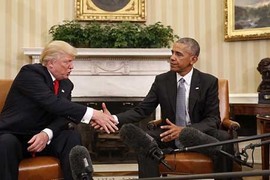 Những cử chỉ đầy ẩn ý trong cuộc gặp Donald Trump-Barack Obama