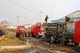 Nổ lớn tại Cụm công nghiệp, 100 lính cứu hỏa vào cuộc