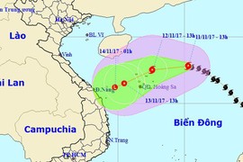 Bão số 13 có thể đổi hướng, suy yếu trước khi đổ bộ