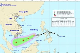 Bão số 15 giật cấp 10 diễn biến phức tạp trên biển Đông