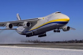 An-124 Ruslan đưa tên lửa chống hạm Ba Lan tới điểm nóng