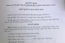 Người ký lệnh khám xét nơi đổi 100 USD cho anh thợ điện nói gì?