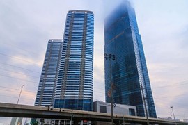 Đại diện Keangnam Hanoi Landmark Tower trấn an khách hàng