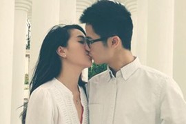 Khoảnh khắc tình tứ của các hot boy, hot girl mới chia tay