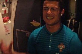 Cristiano Ronaldo cover ca khúc hit của Rihanna đầy cảm xúc