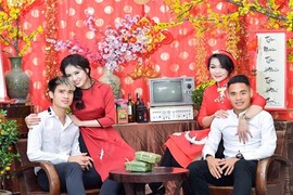 Trung vệ ĐT Việt Nam khoe bạn gái là tiếp viên hàng không