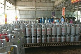 Giá gas đồng loạt giảm mạnh 20.000 đồng/bình