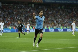 Uruguay 2 - 1 Bồ Đào Nha: Cavani tiễn Ronaldo về nước theo chân Messi