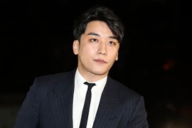 Cảnh sát xin lệnh bắt giữ Seungri sau hàng loạt bê bối