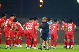 V-League và mục tiêu kép của HLV Park Hang Seo