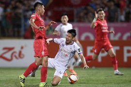 Thua CAHN, HLV Hà Nội FC "úp mở" về tình huống có thể 11m