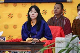 Công chúa Bhutan sống kín tiếng, xinh đẹp gây bão mạng