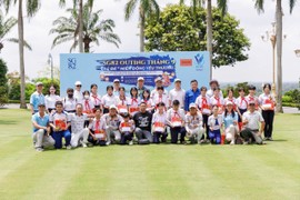 Giải golf gây quỹ từ thiện ủng hộ đồng bào lũ lụt 