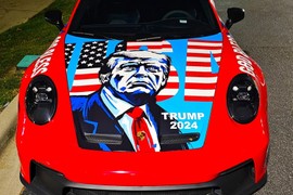 Cận cảnh Porsche 911 GT3 phong cách của Tổng thống Donald Trump