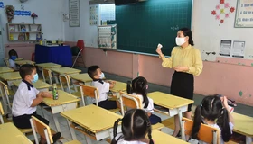 Từ ngày 14/2/2025, cho dù chỉ dạy thêm với số lượng ít học sinh (1 hay 2 học sinh) mà có thu tiền thì giáo viên vẫn bắt buộc phải thực hiện đăng ký kinh doanh.