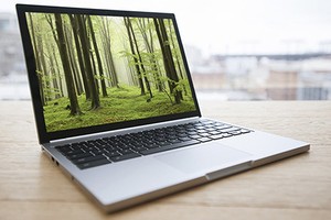 Ảnh thực tế của laptop Google Chromebook Pixel 2015