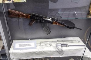 Lạ độc bên trong bảo tàng Kalashnikov ở Nga