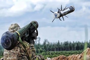 Mỹ trang bị Javelin cho Ukraine, T-90 Nga hết đường sống?