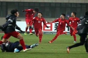 Ông Hải "lơ": "U23 Việt Nam, hãy trở lại mặt đất đi!"