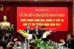 Bộ Nội vụ thi tuyển 4 chức danh lãnh đạo, quản lý 