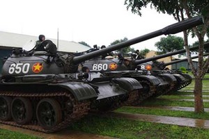 Phân biệt hai xe tăng huyền thoại T-54 và T-55 trong biên chế Việt Nam