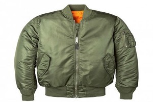 Mix áo bomber jacket sành điệu như sao