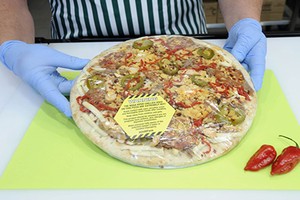 Bánh pizza “cay hơn cả địa ngục” chỉ dành cho lễ Halloween