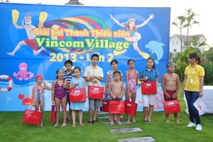 Kình ngư Vincom Village vui đón Trung thu