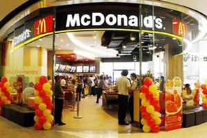 “Lộ” điểm yếu của gã khổng lồ McDonalds khi vào Việt Nam