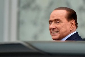 Cựu Thủ tướng Italy Berlusconi bị loại khỏi Thượng viện